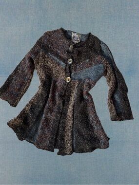 Textured Button-Front Knit Cardigan in Dark Heather